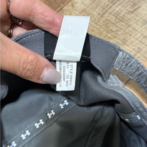 Under Armour Hat Cap Womens Heathered Gray Strapback Adjustable Embroidered Logo - Picture 3 of 8